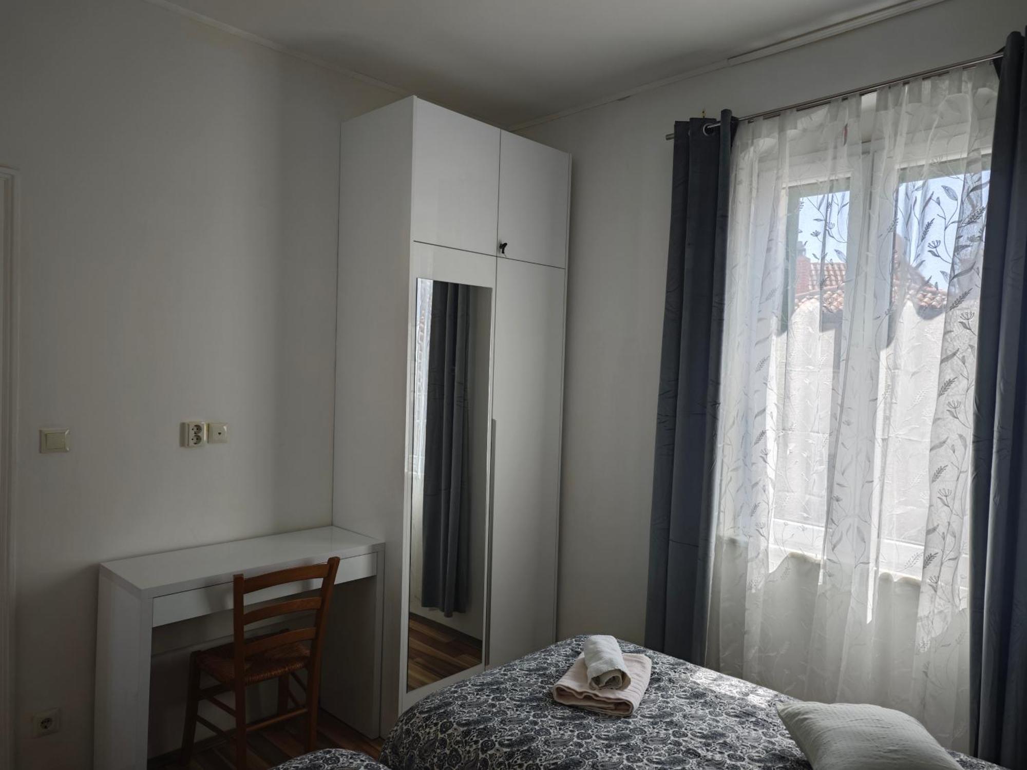 Apartment Central Old Town With Private Indoor Garage Parking Split Buitenkant foto