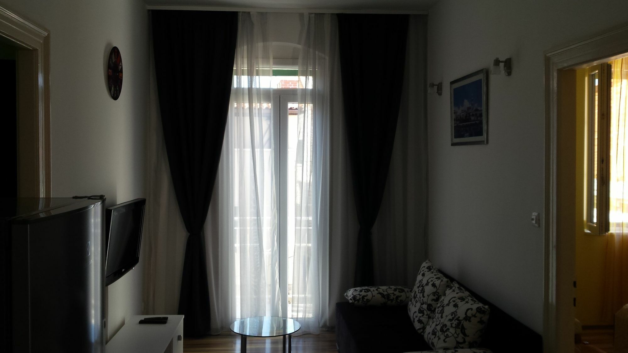 Apartment Central Old Town With Private Indoor Garage Parking Split Buitenkant foto